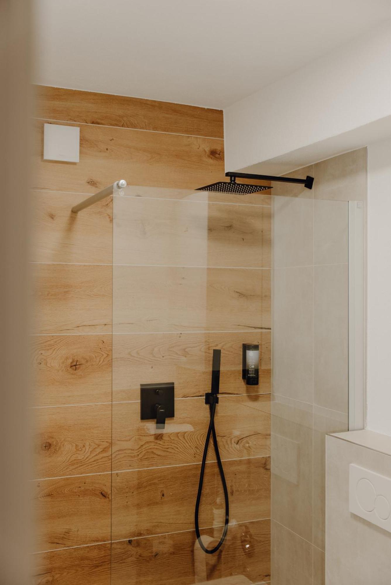 Coblenz Suites - Design Apartment City コブレンツ エクステリア 写真