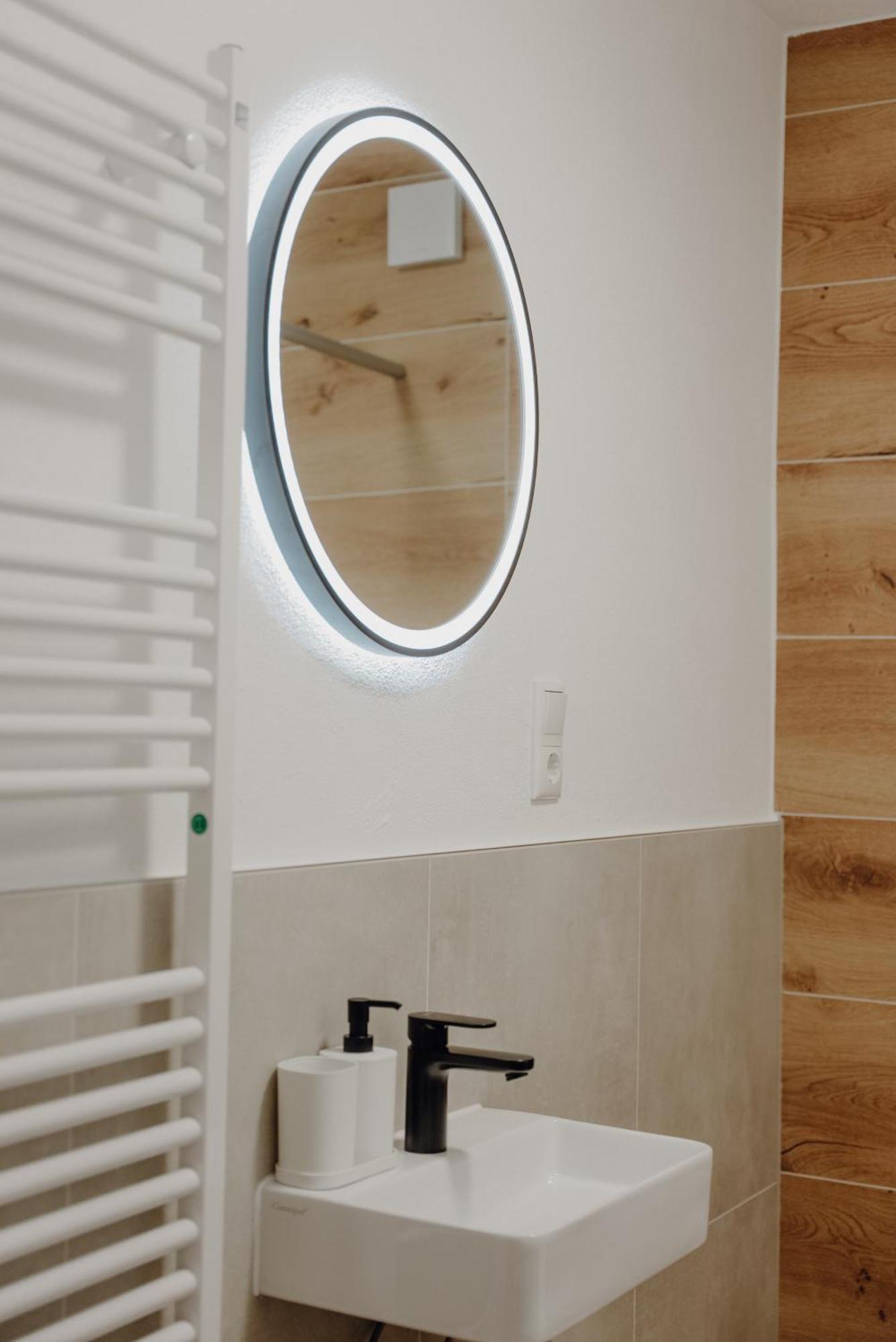 Coblenz Suites - Design Apartment City コブレンツ エクステリア 写真